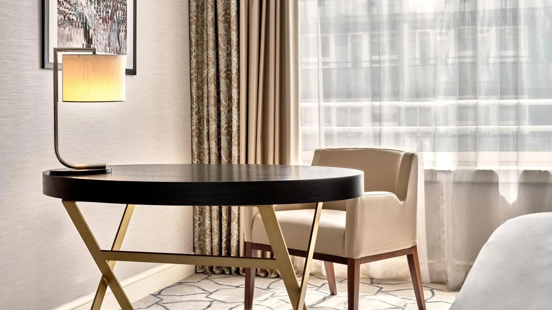Sheraton Grand Warszawa 5*,  Polen