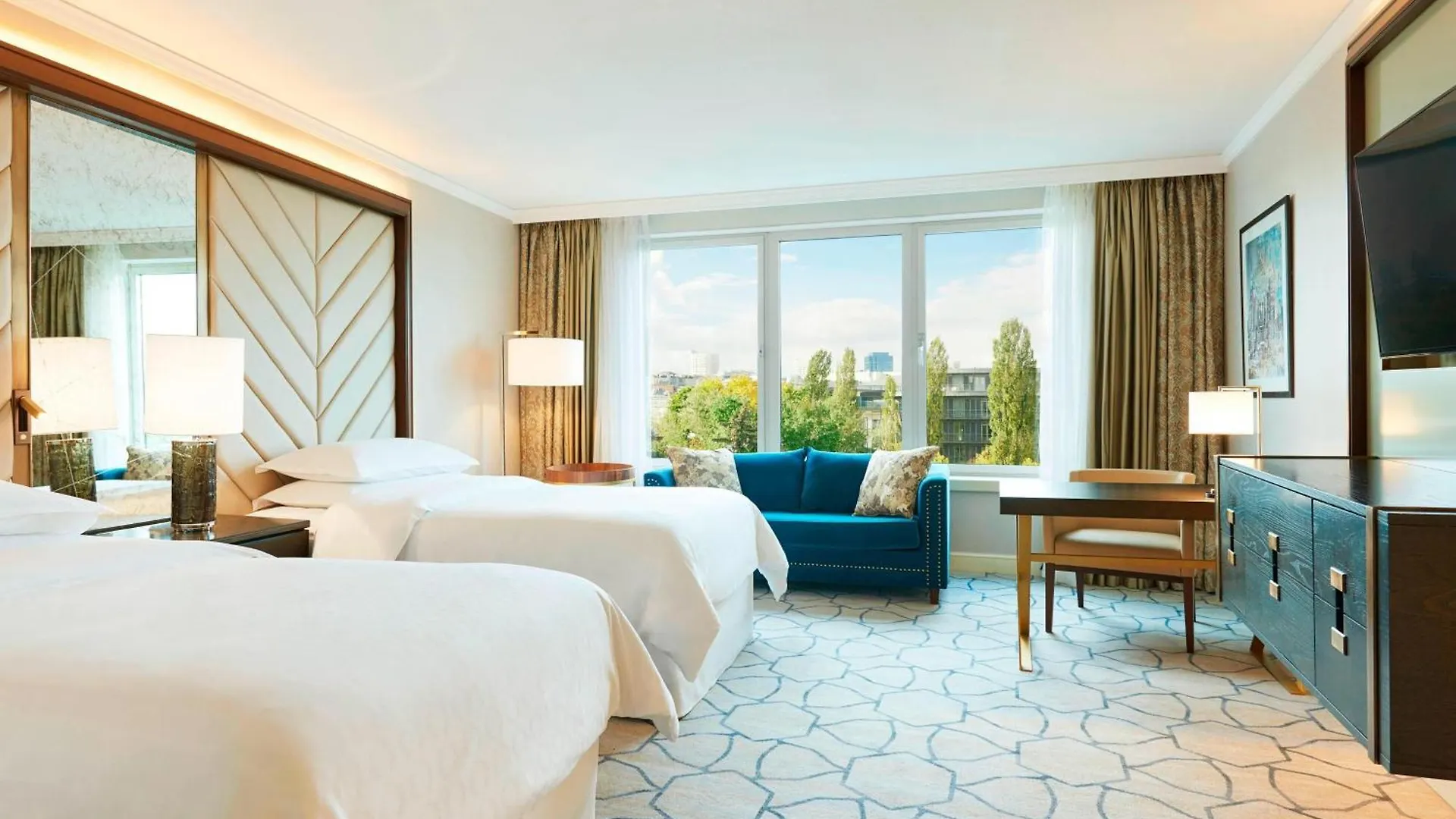 Sheraton Grand Warszawa 5*,