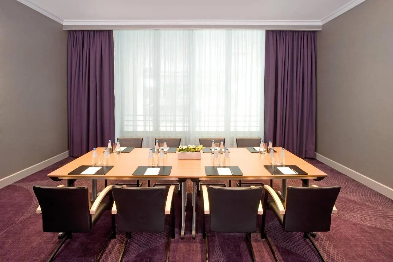 Sheraton Grand ורשה 5*,