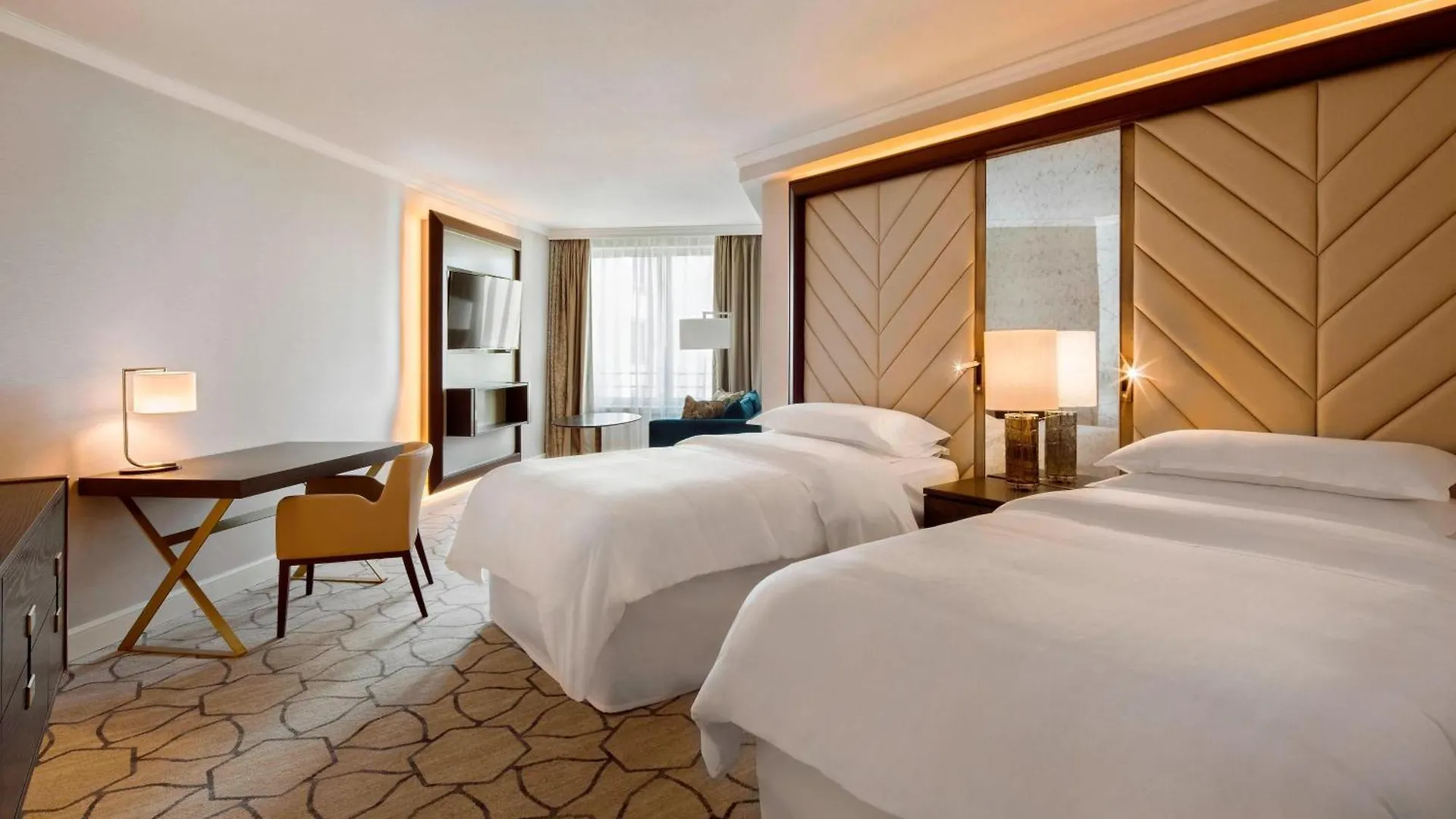 Sheraton Grand Varsavia 5*,  Polonia